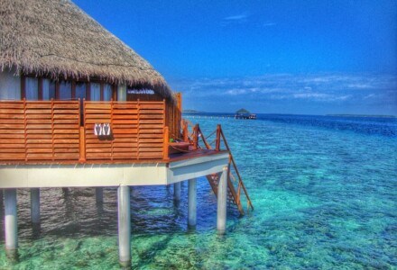 maldives-atolls luxury overwater bumgalow