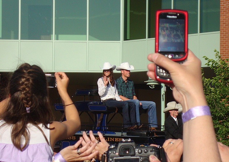 Prince William and Kate showed up at the Calgary Stampede one year!