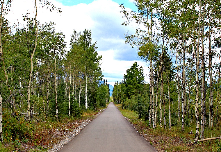 canada-legacy-trail-pathway