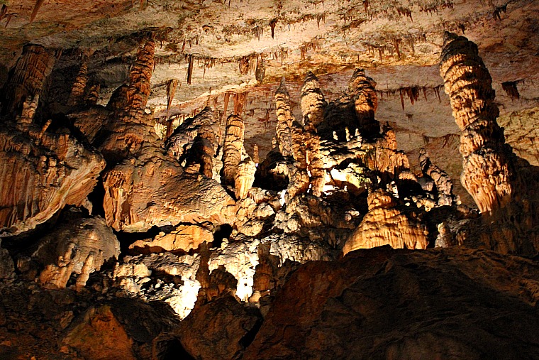 slovenia-postjana-cave