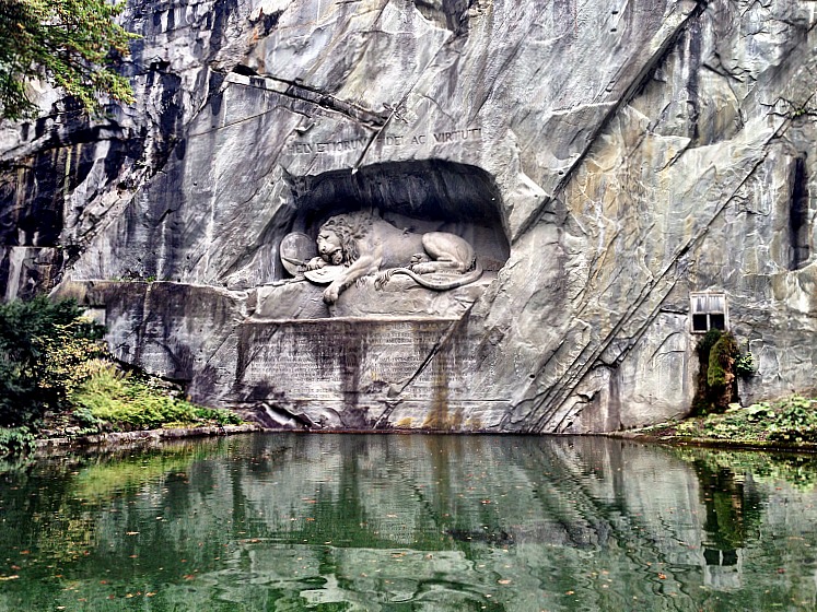 switzerland-lucerne-lion-monument