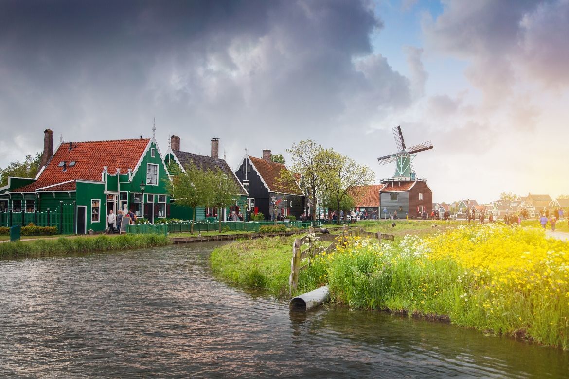 Day trip to the Zaanse Schaans windmills in the Netherlands
