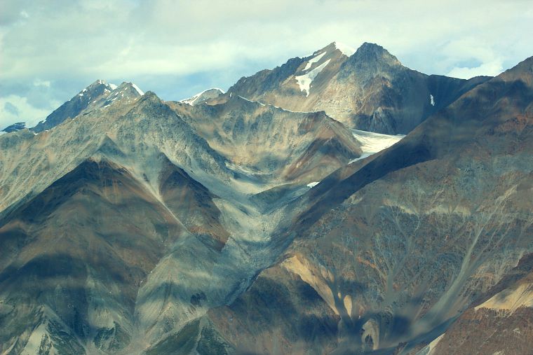 Canada-Yukon-Glacier-Tour-Mountains-11