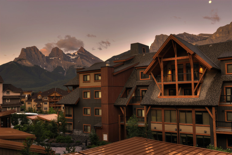 Lodging in Canmore. Courtesy of Shutterstock