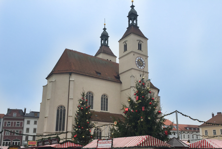 Germany-Regensburg-Cathedral-CHristmas-market (1 of 1)