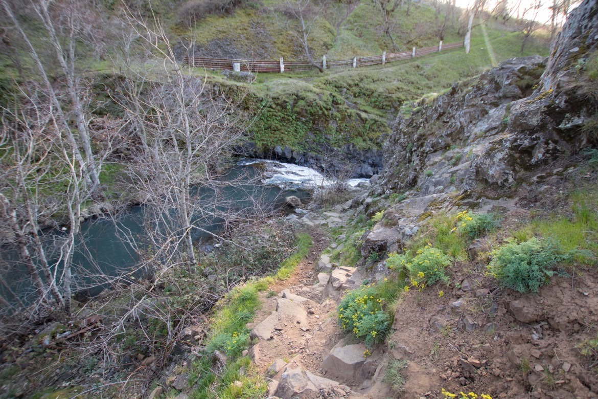 Mosier Creek Falls