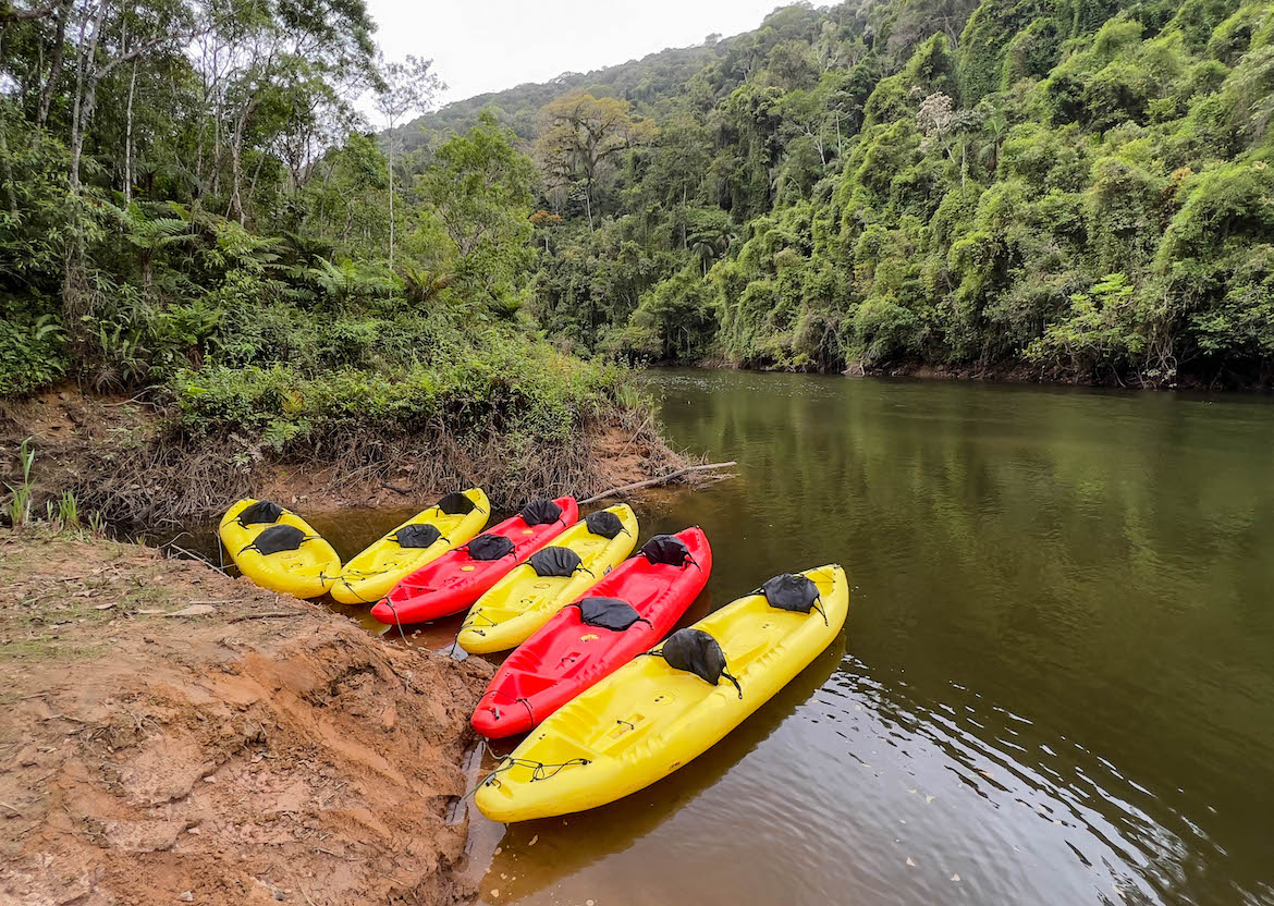Kayaking on the Porto Raso reservoir