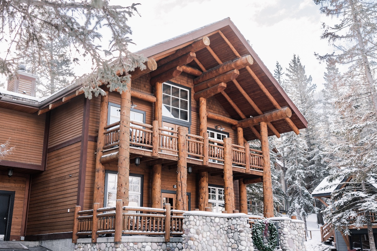 Buffalo Mountain Lodge in Banff, Alberta